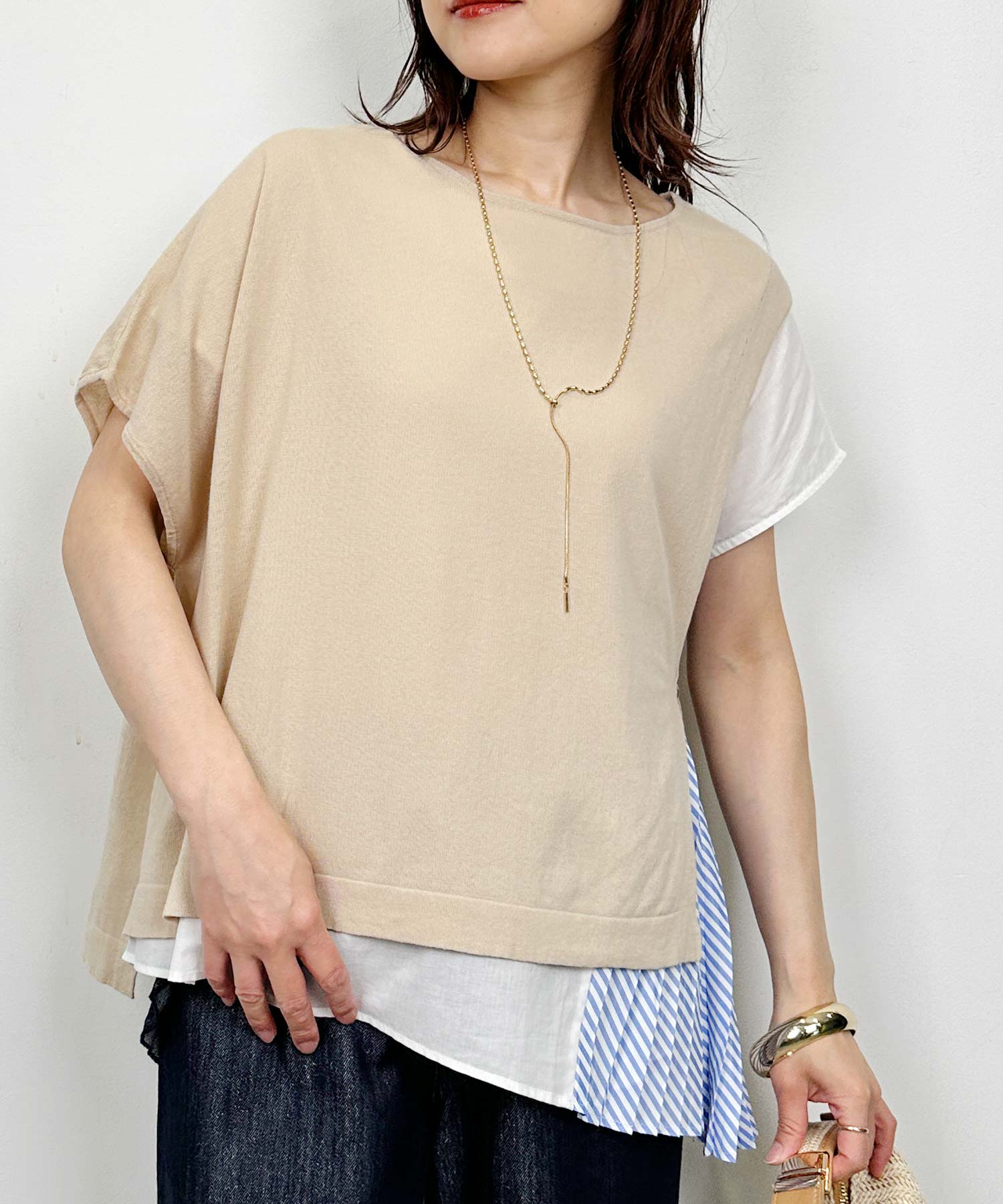 model：H164　着用サイズ：M　グレイッシュベージュ