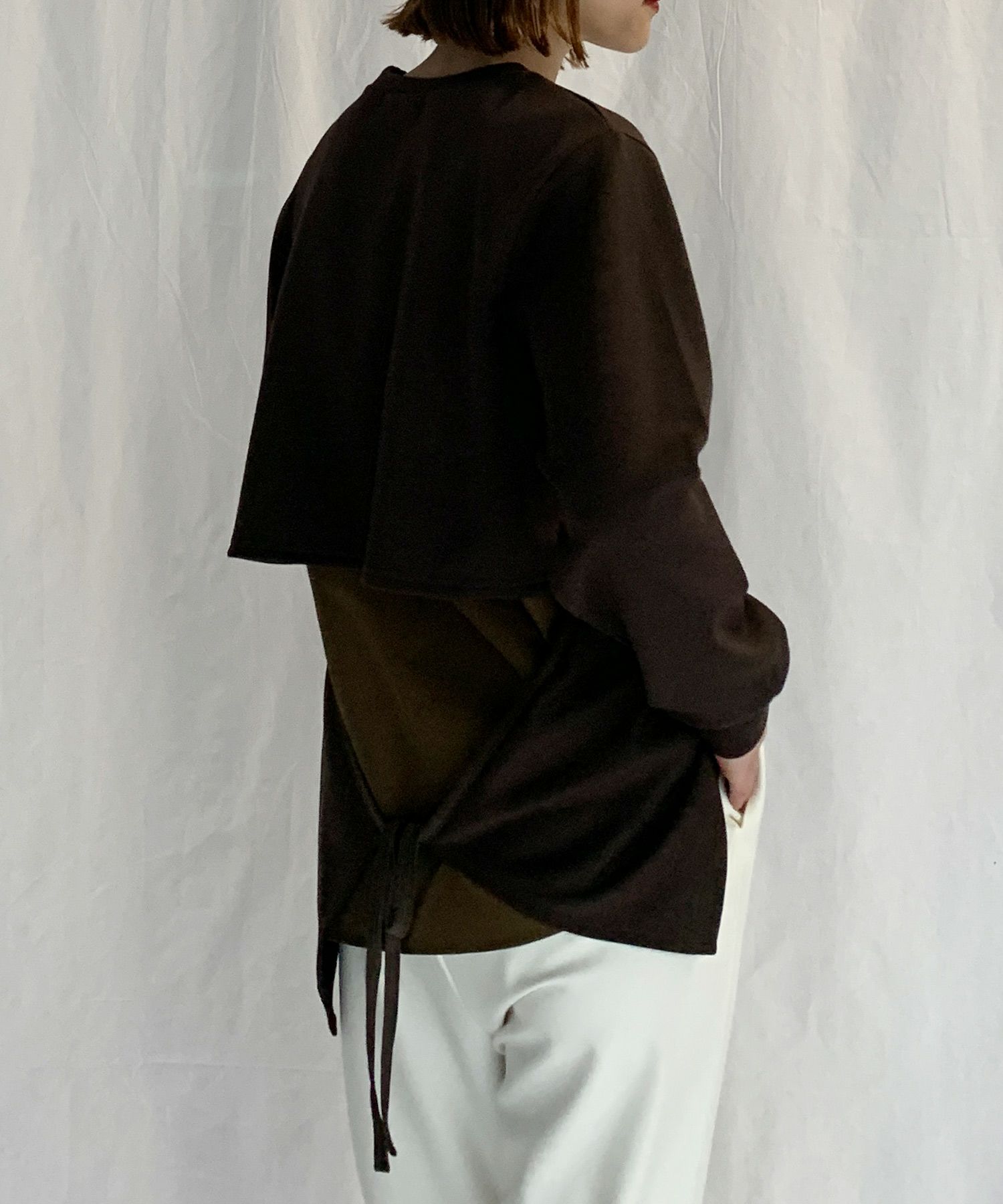 model：H164　着用サイズ：M　ブラウン