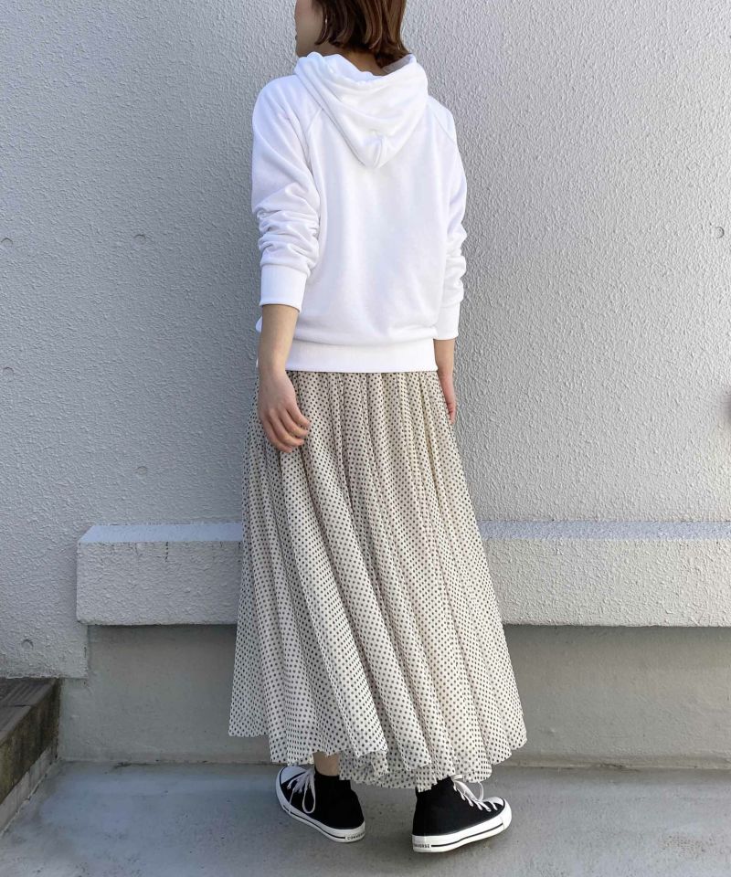 model：H164　着用サイズ：M　オフホワイト