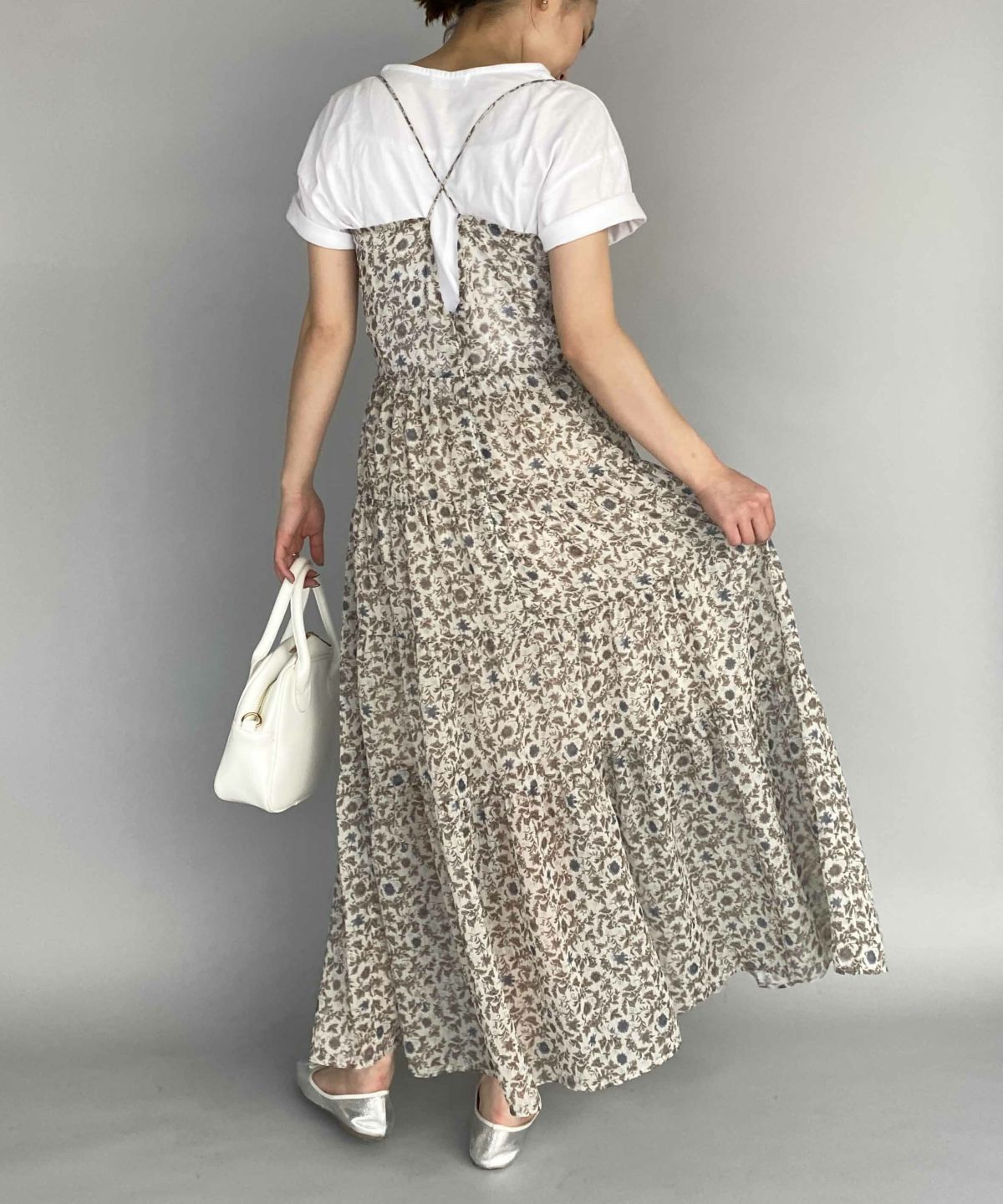 model：H164　着用サイズ：M　ベージュ