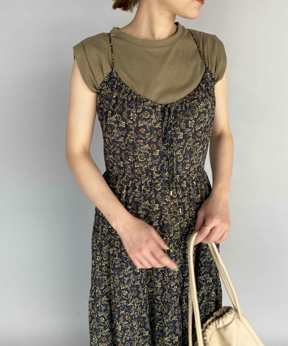 model：H164　着用サイズ：M　ネイビー