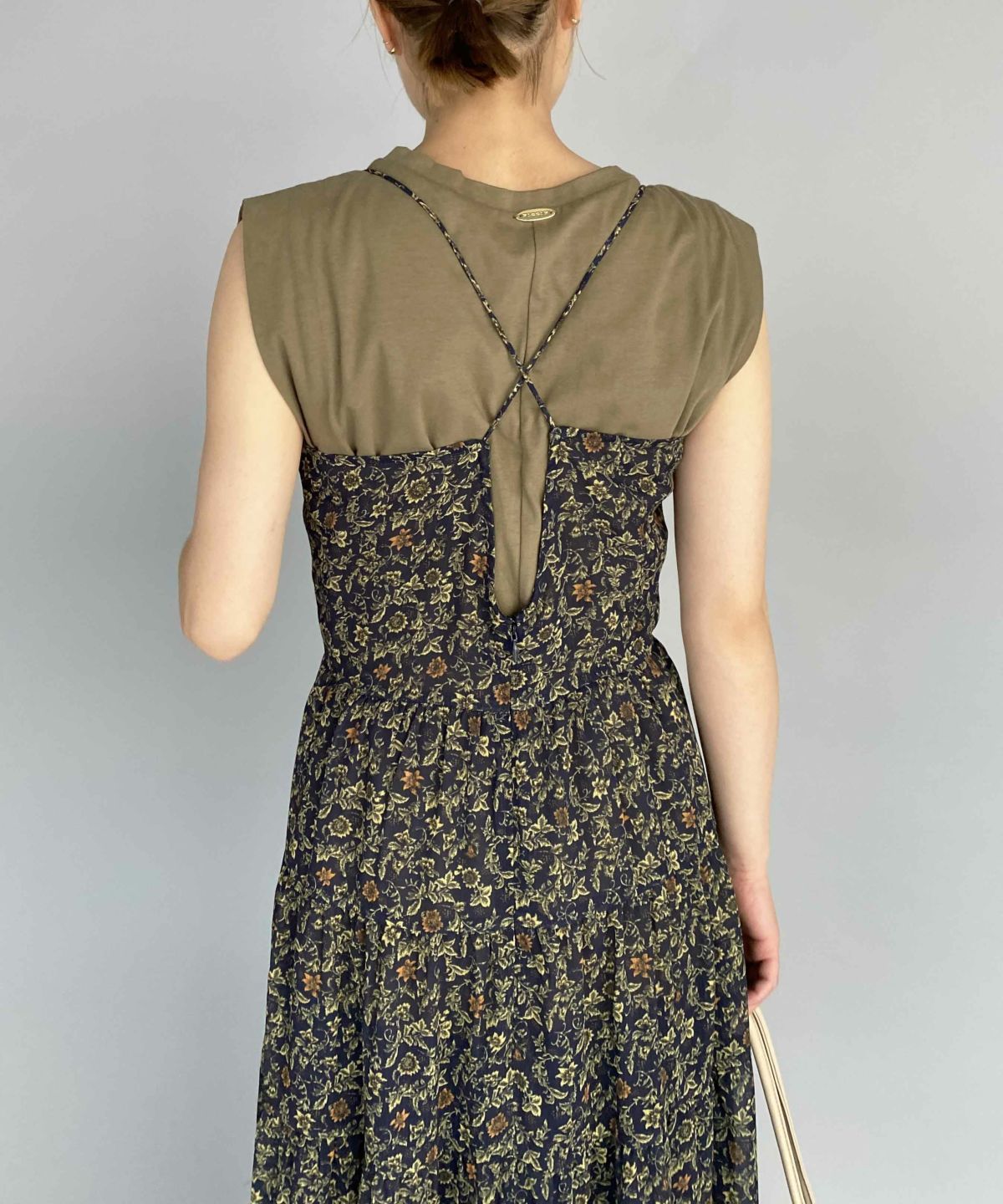 model：H164　着用サイズ：M　ネイビー