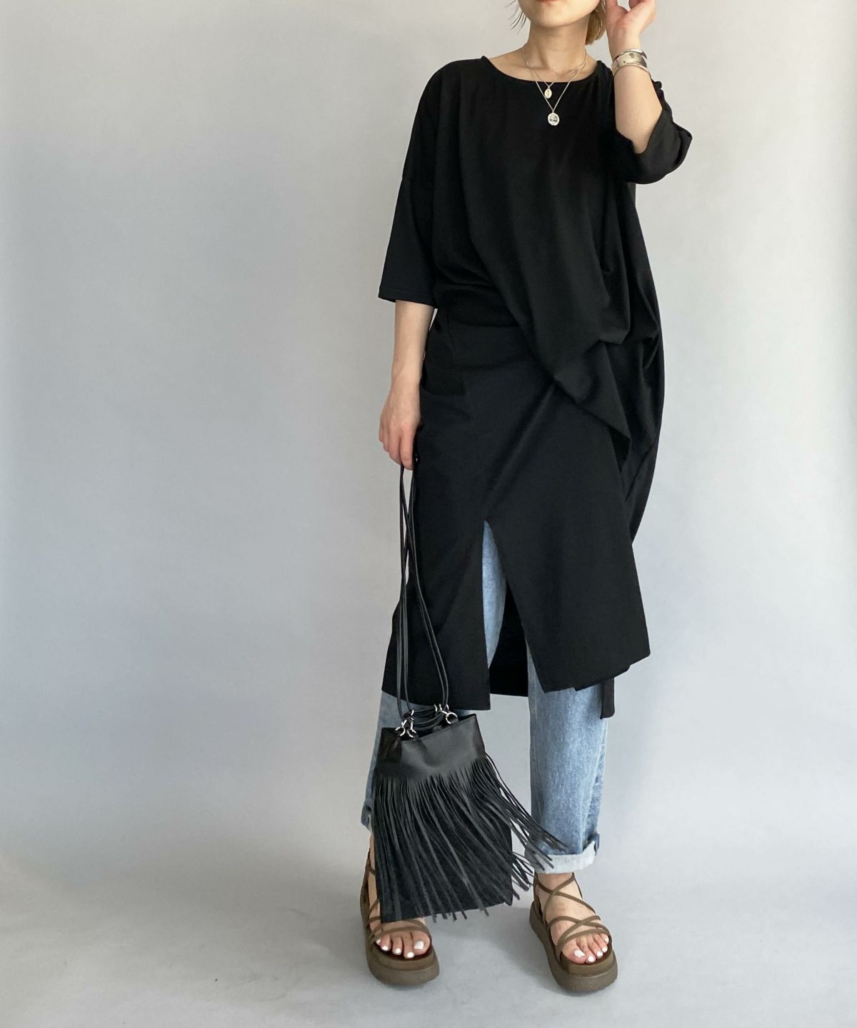 model：H164　着用サイズ：M　ブラック　着こなしパターン3