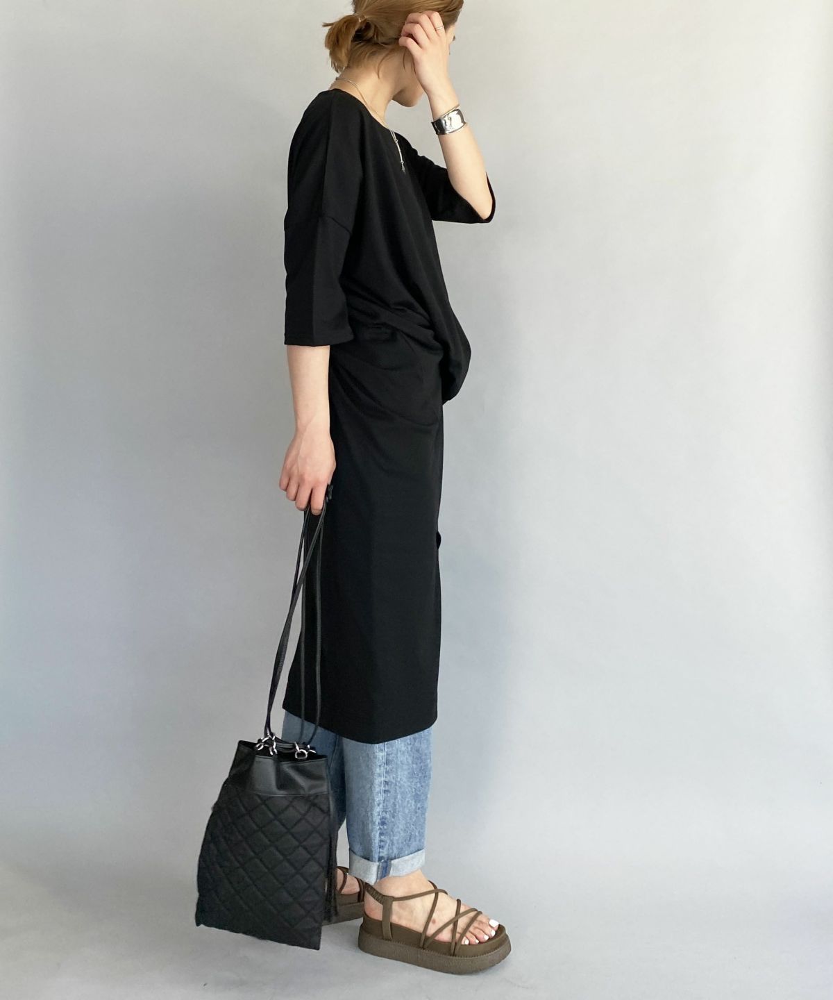 model：H164　着用サイズ：M　ブラック　着こなしパターン3