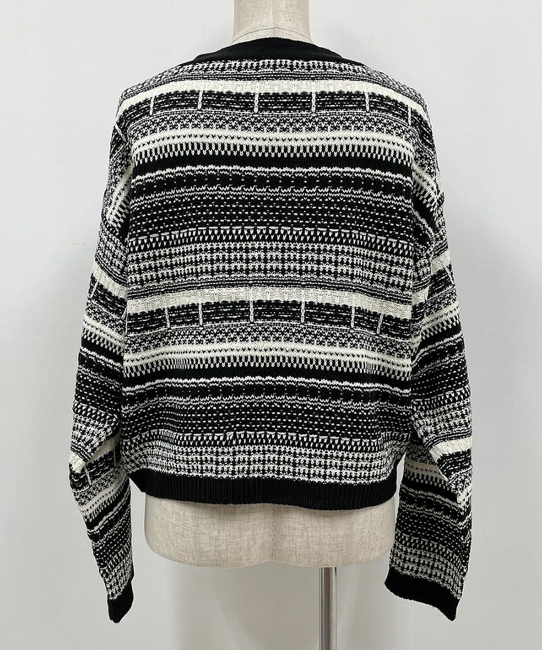 着用トルソーサイズ：B80, W60, H86 (Mサイズ着用）後ろ