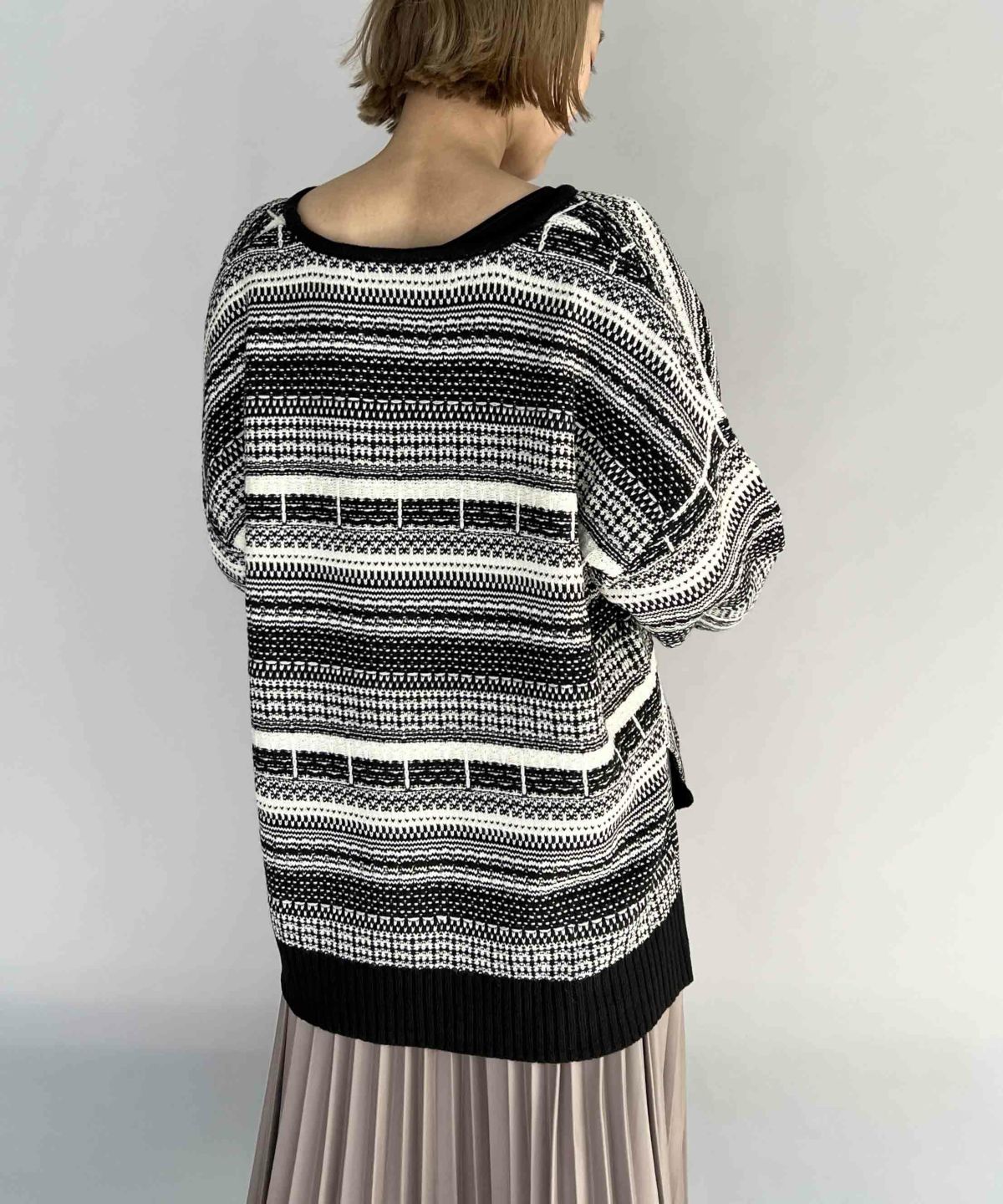 model：H164　着用サイズ：M　ブラック