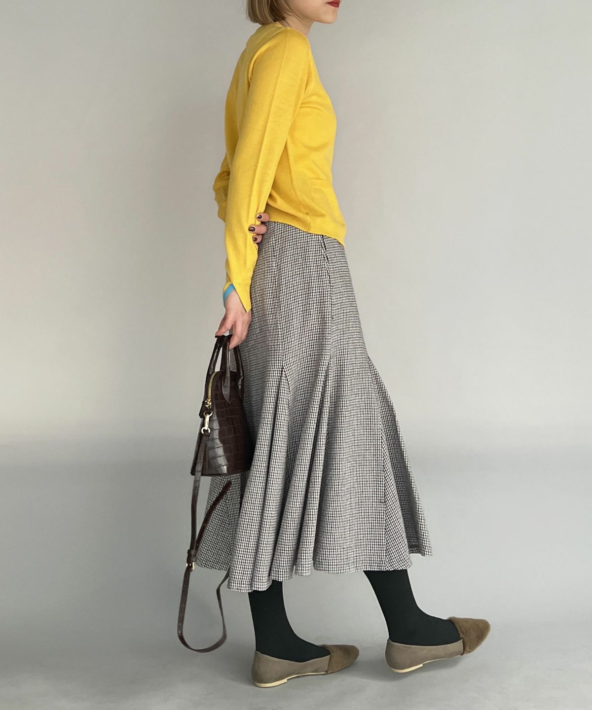 model：H164　着用サイズ：M　イエロー