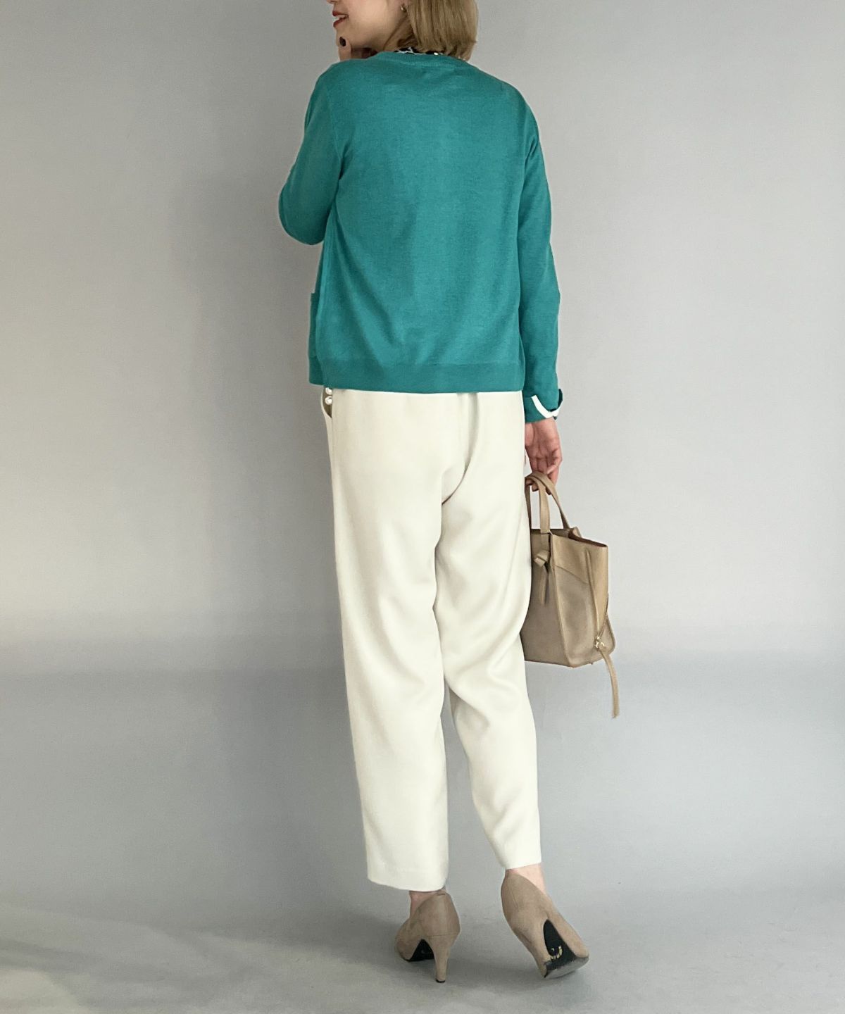 model：H164　着用サイズ：M　エメラルド