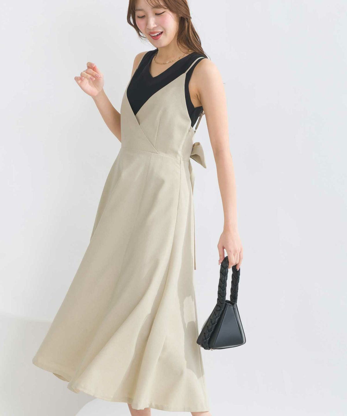 model：H165　着用サイズ：M　ベージュ