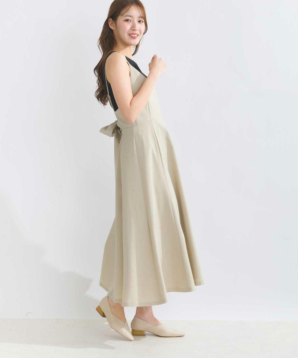 model：H165　着用サイズ：M　ベージュ