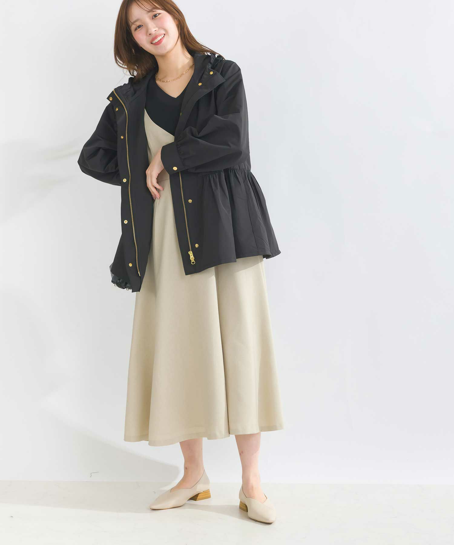 model：H165　着用サイズ：M　ベージュ