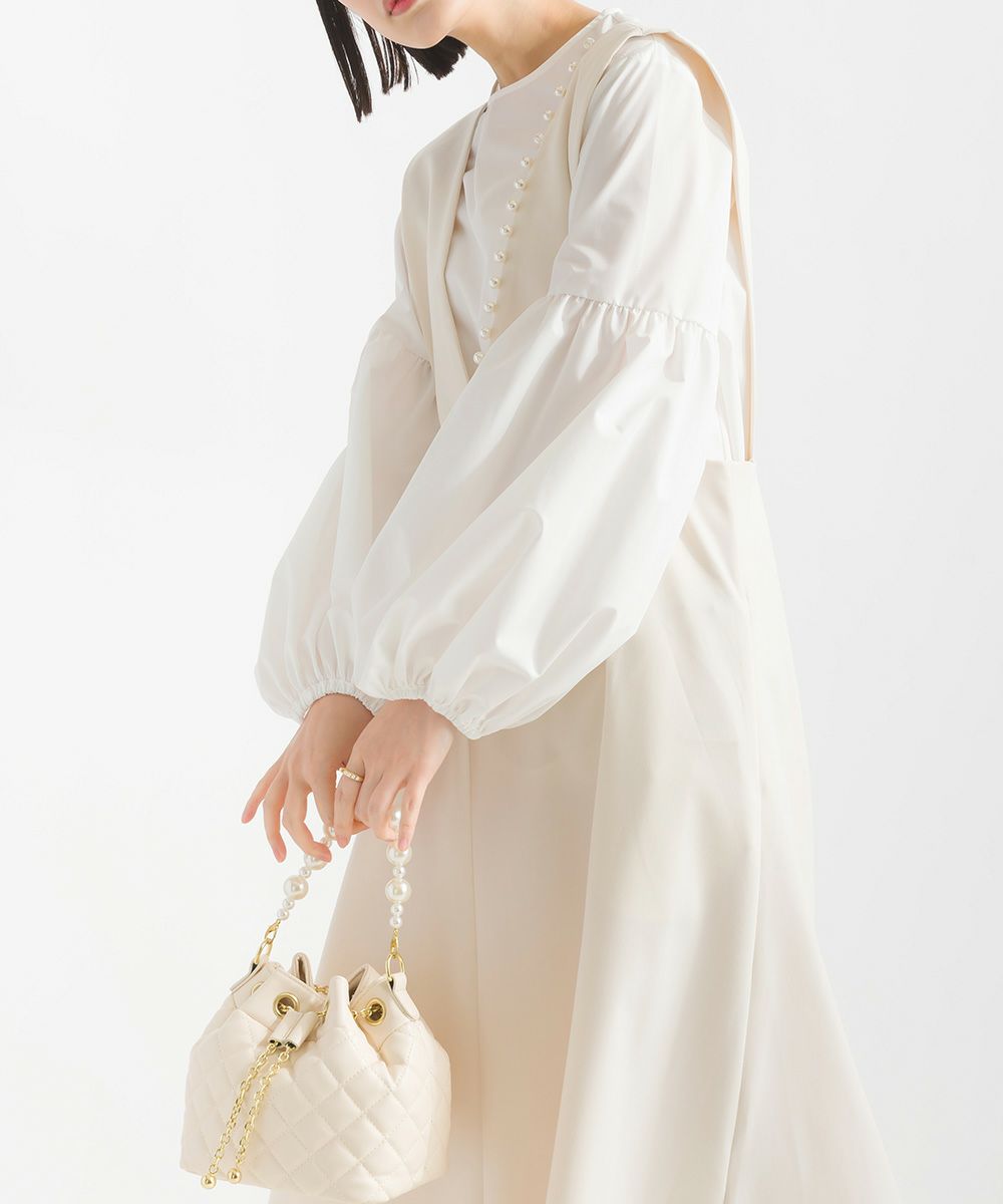 model：H162　着用サイズ：M　アイボリー