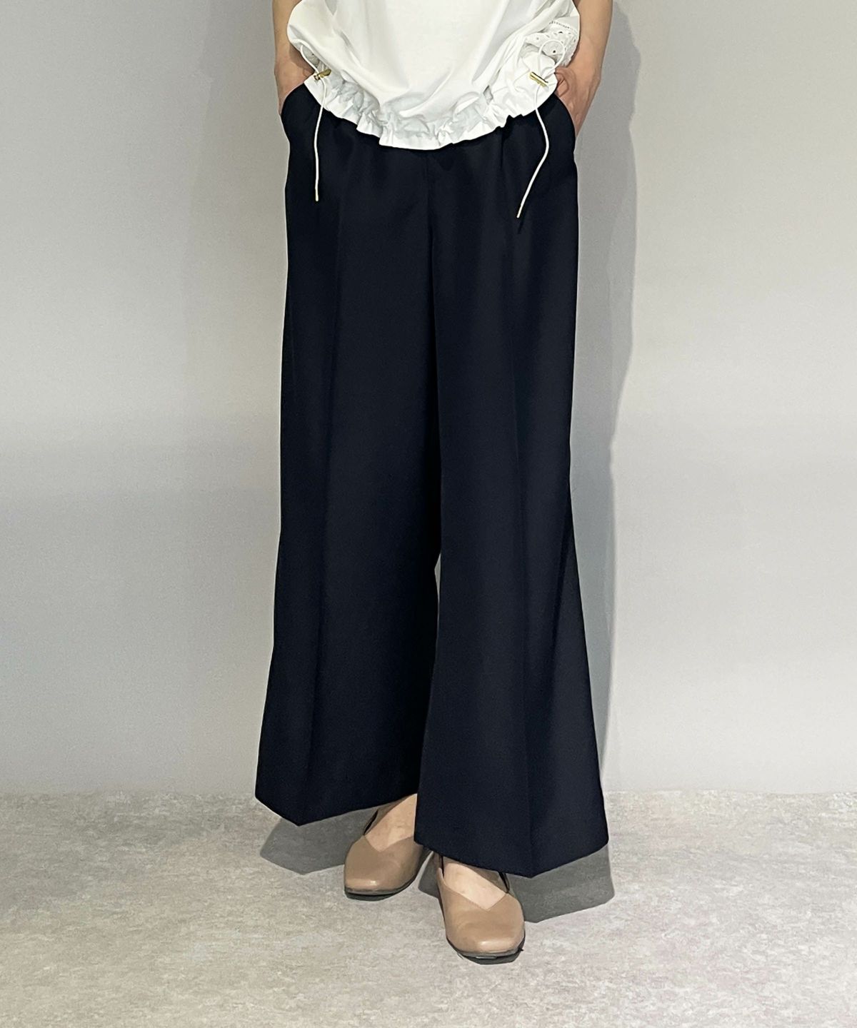 model：H164　着用サイズ：M　ネイビー