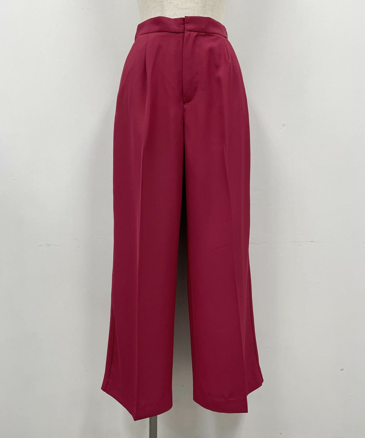 着用トルソーサイズ：B80, W60, H86 (Mサイズ着用）チェリーピンク