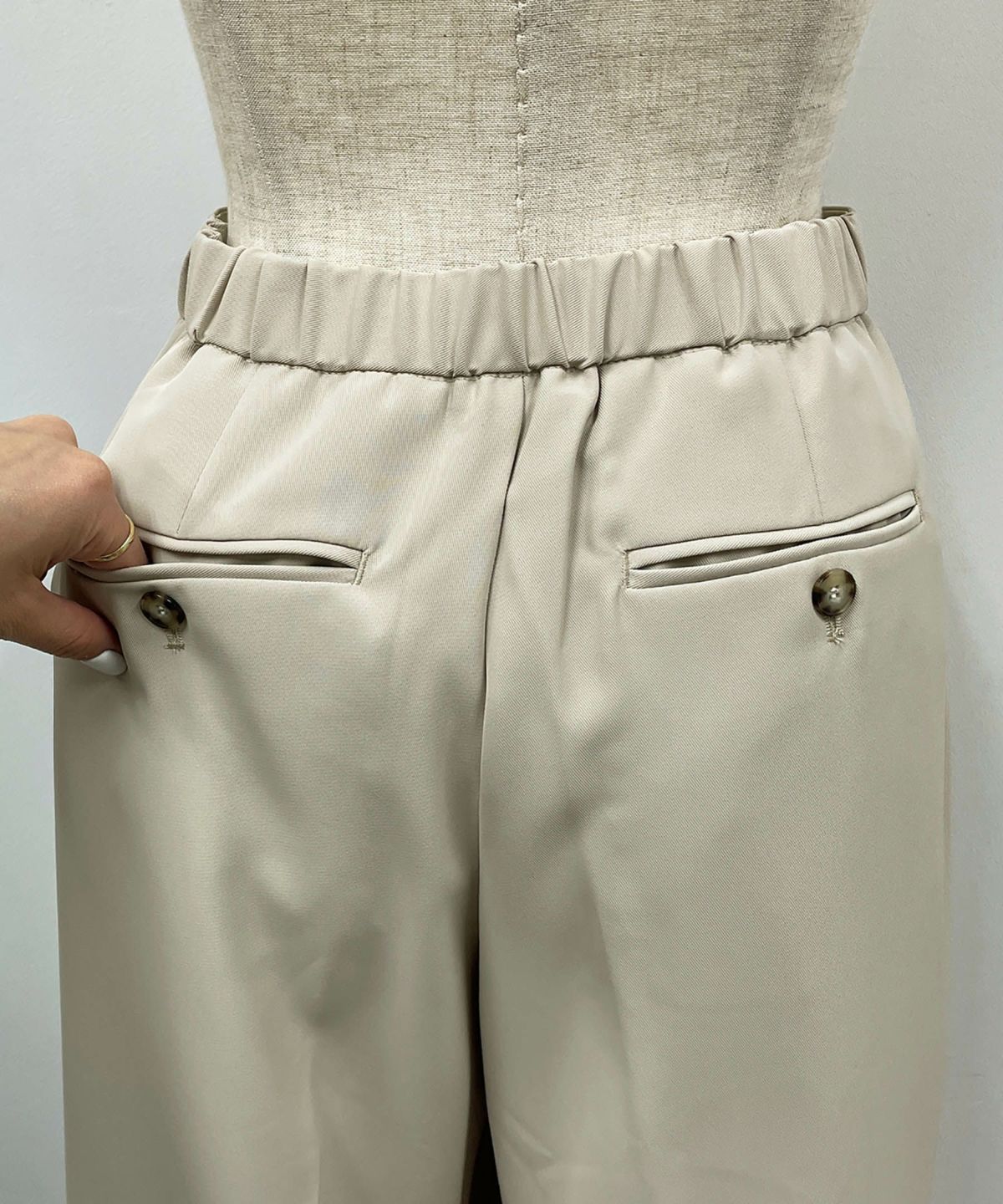 後ろゴム・後ろポケット