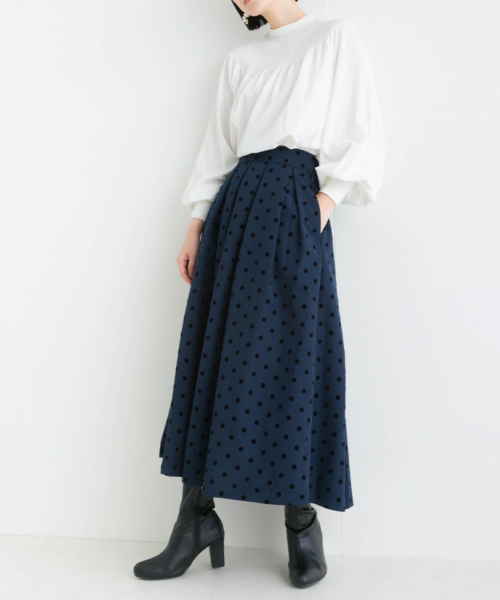 model：H162　着用サイズ：M　ネイビー