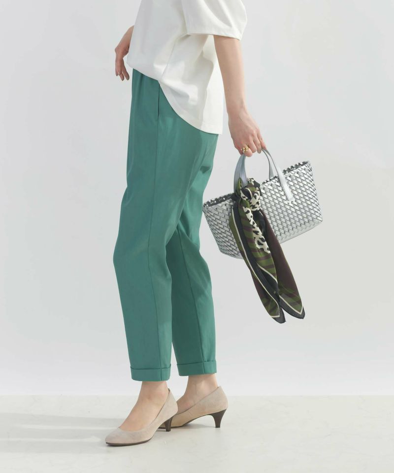 model：H162　着用サイズ：M　グリーン