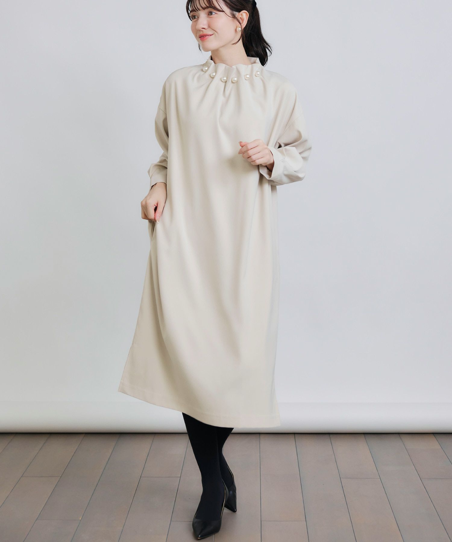 model：H155　着用サイズ：M　ベージュ