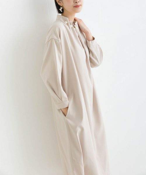 model：H162　着用サイズ：M　ベージュ