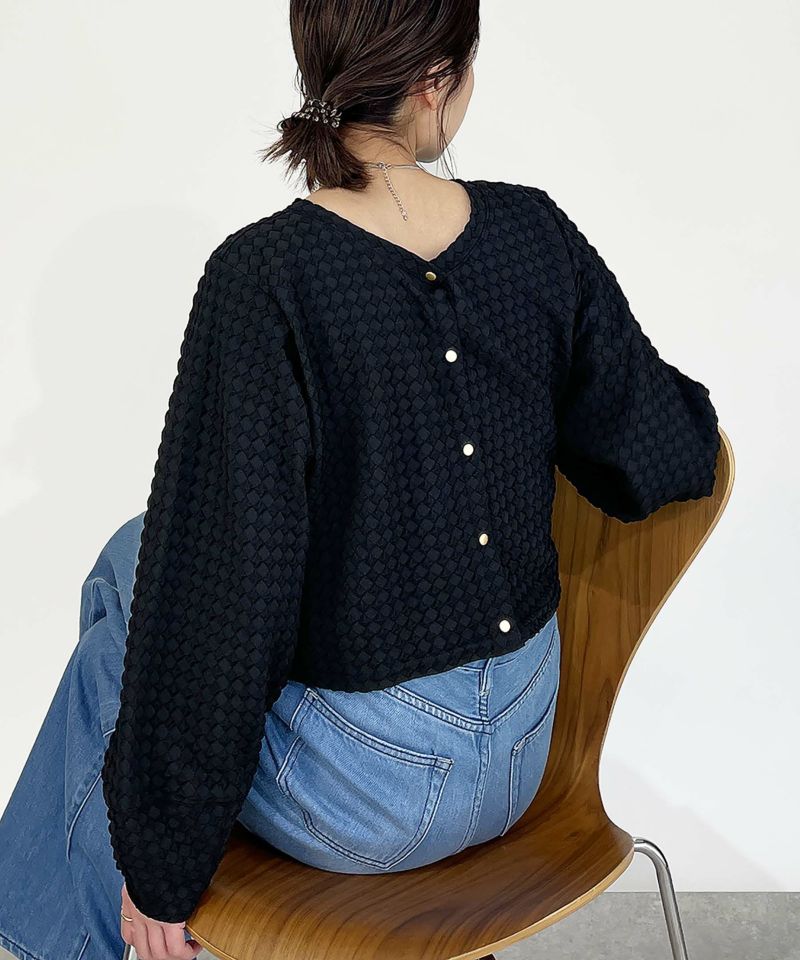 model：H164　着用サイズ：M　ブラック（ボタン後ろ）