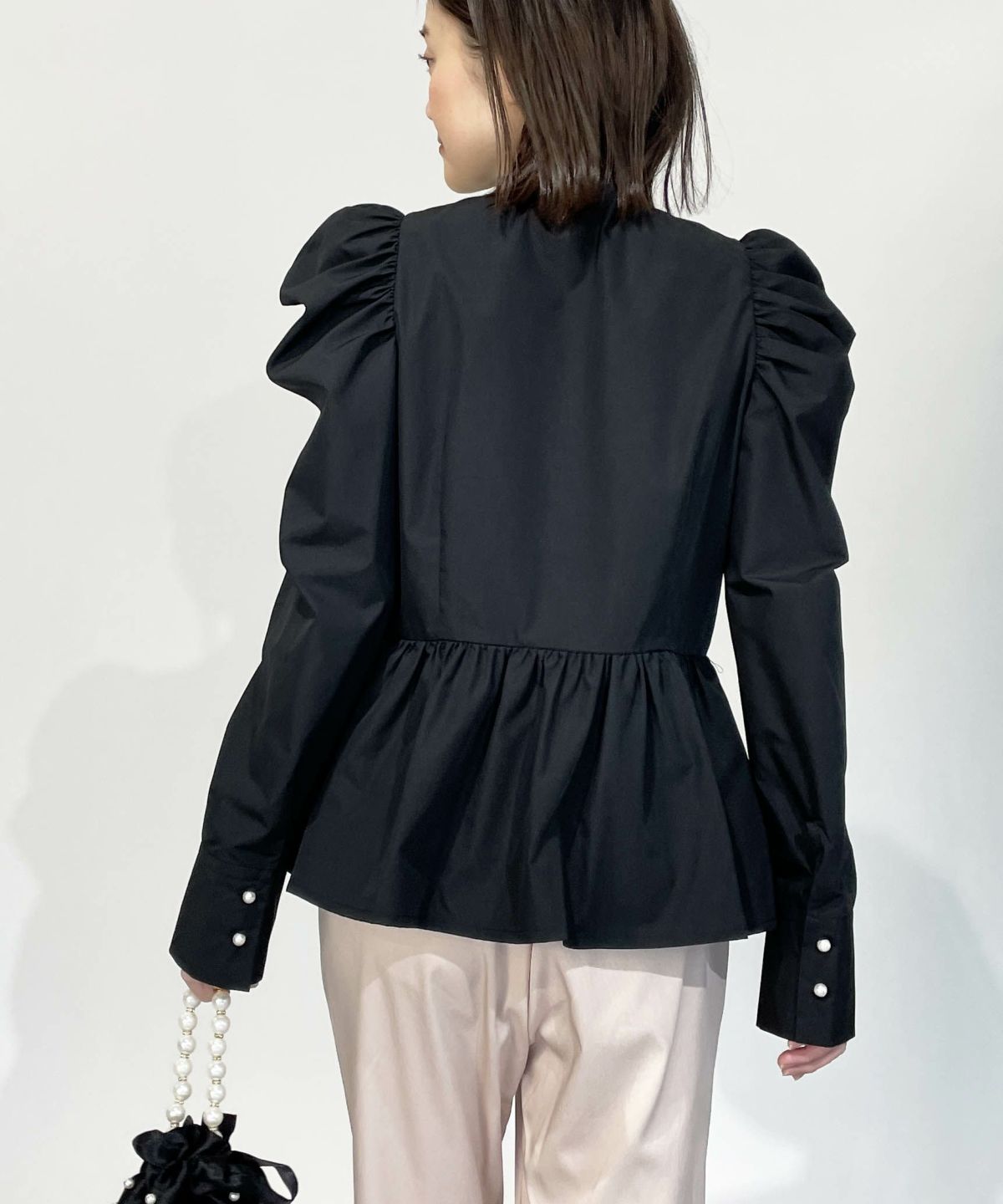 model：H164　着用サイズ：M　ブラック