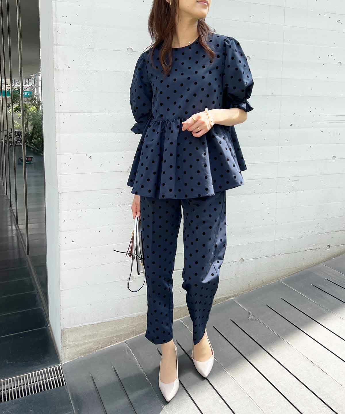 model：H162　着用サイズ：M　ネイビー　(セットアップ)