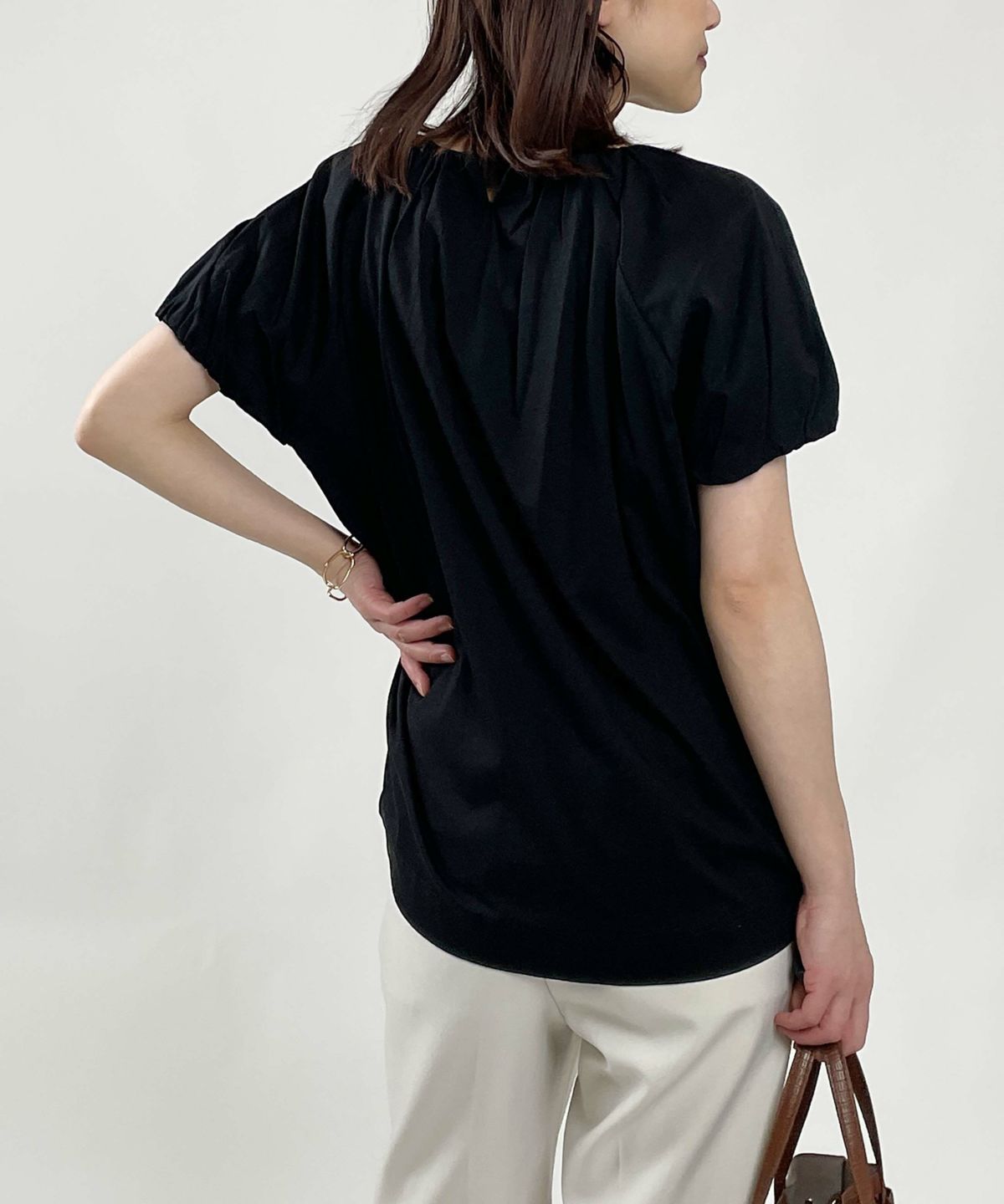 model：H164　着用サイズ：M　ブラック