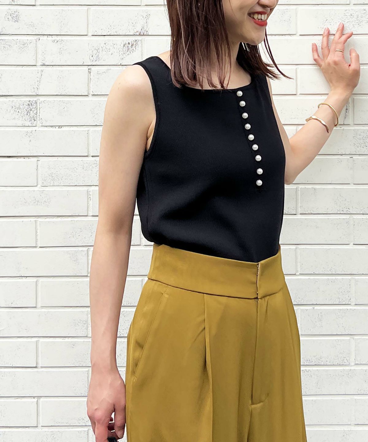 model：H164　着用サイズ：M　ブラック　パール前バージョン