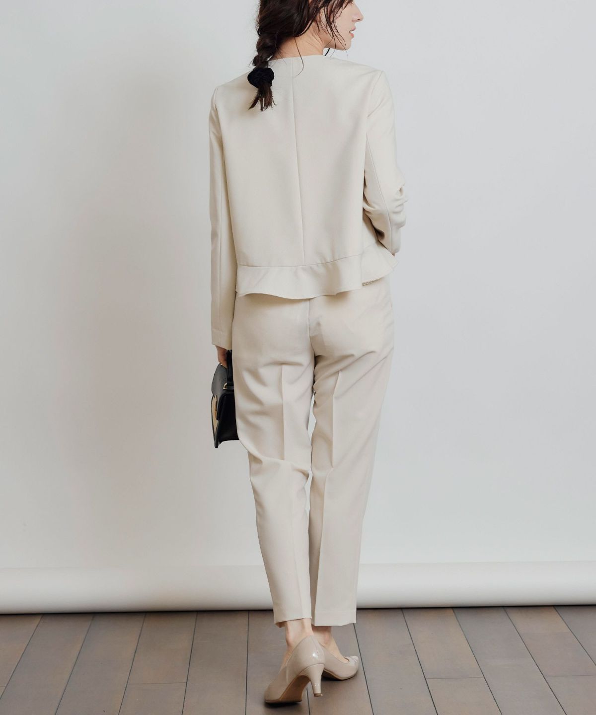 model：H155　着用サイズ：M　アイボリー