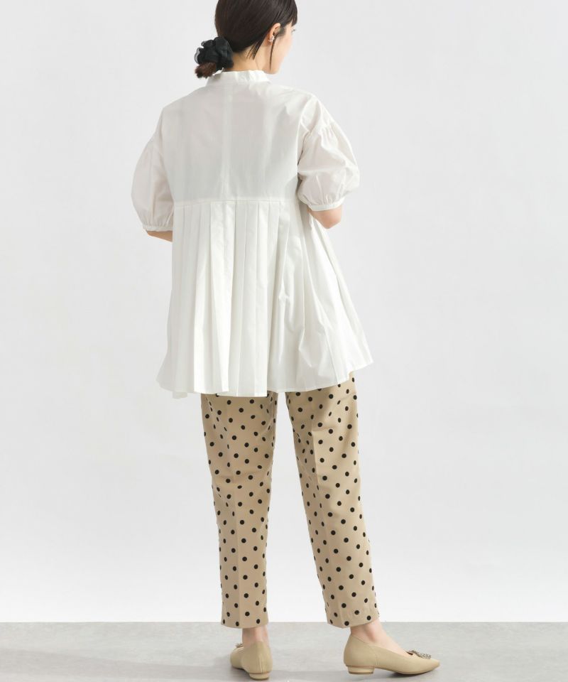 model：H162　着用サイズ：M　オフホワイト