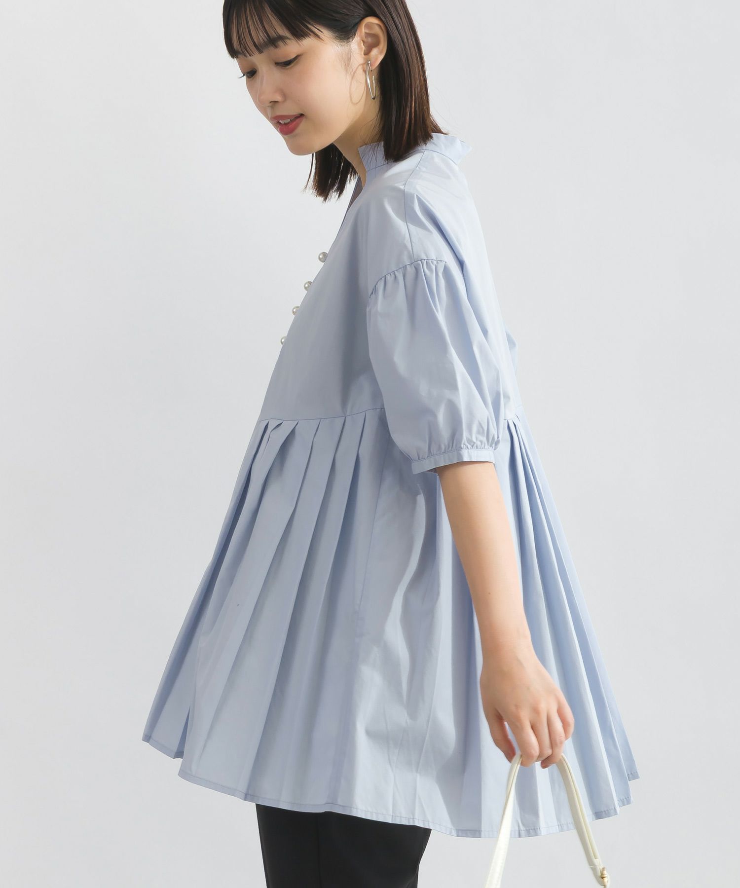 model：H162　着用サイズ：M　サックスブルー