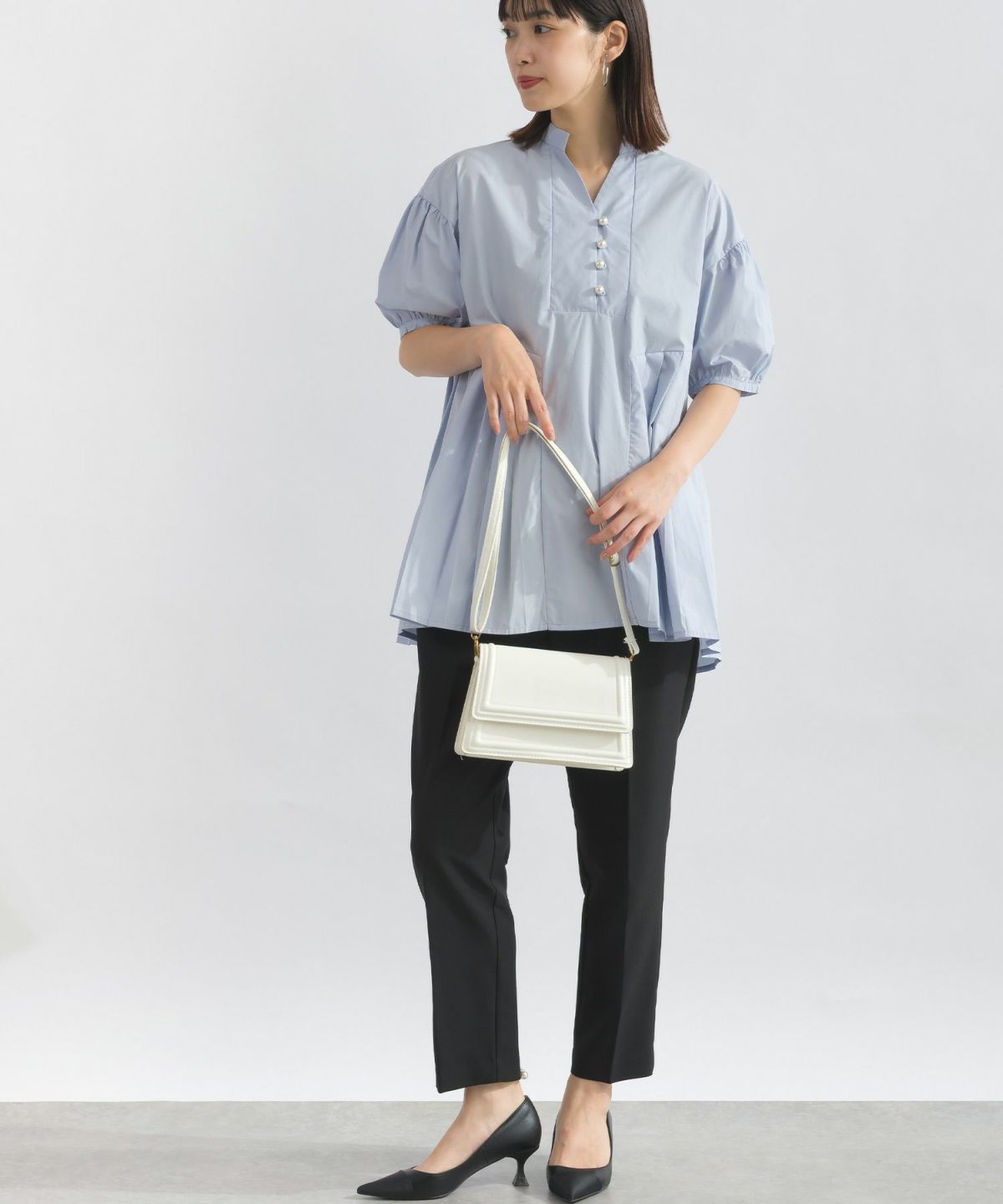 model：H162　着用サイズ：M　サックスブルー