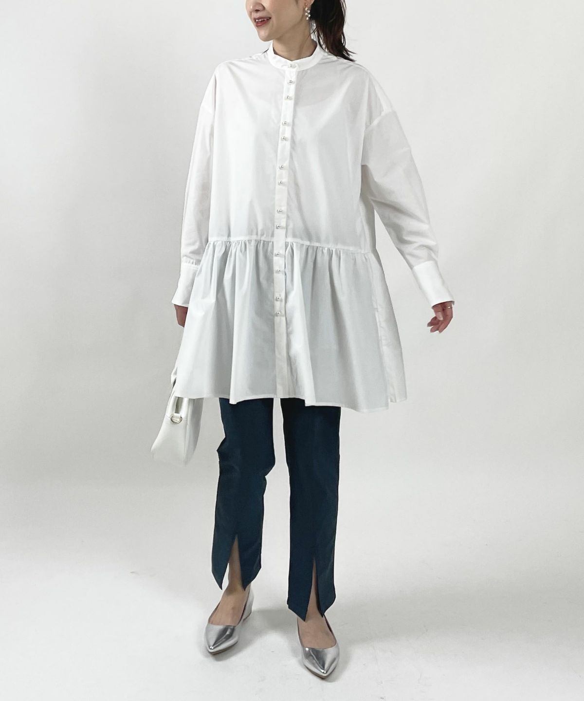 model：H164　着用サイズ：M　オフホワイト