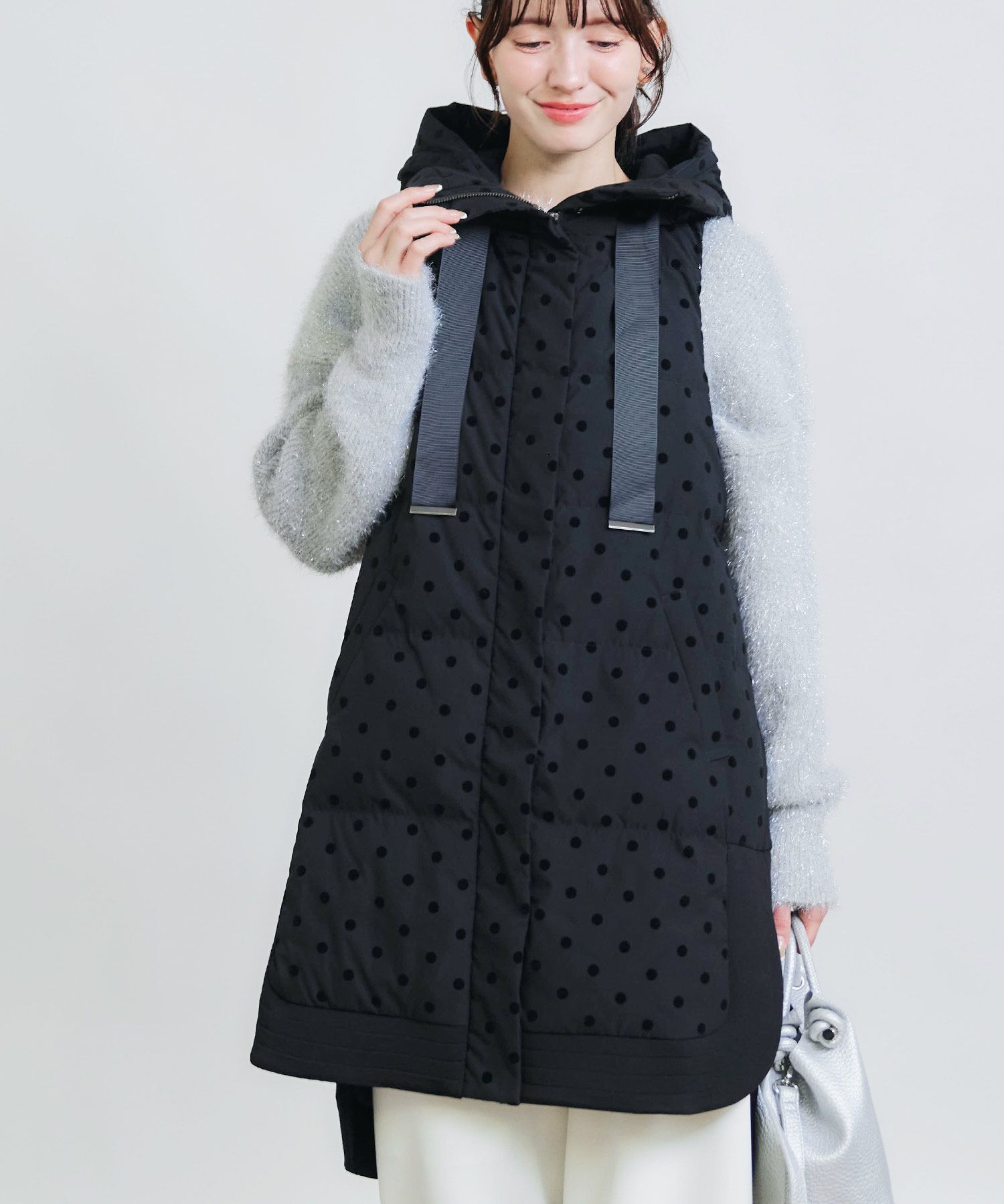 model：H155　着用サイズ：M　フードあり