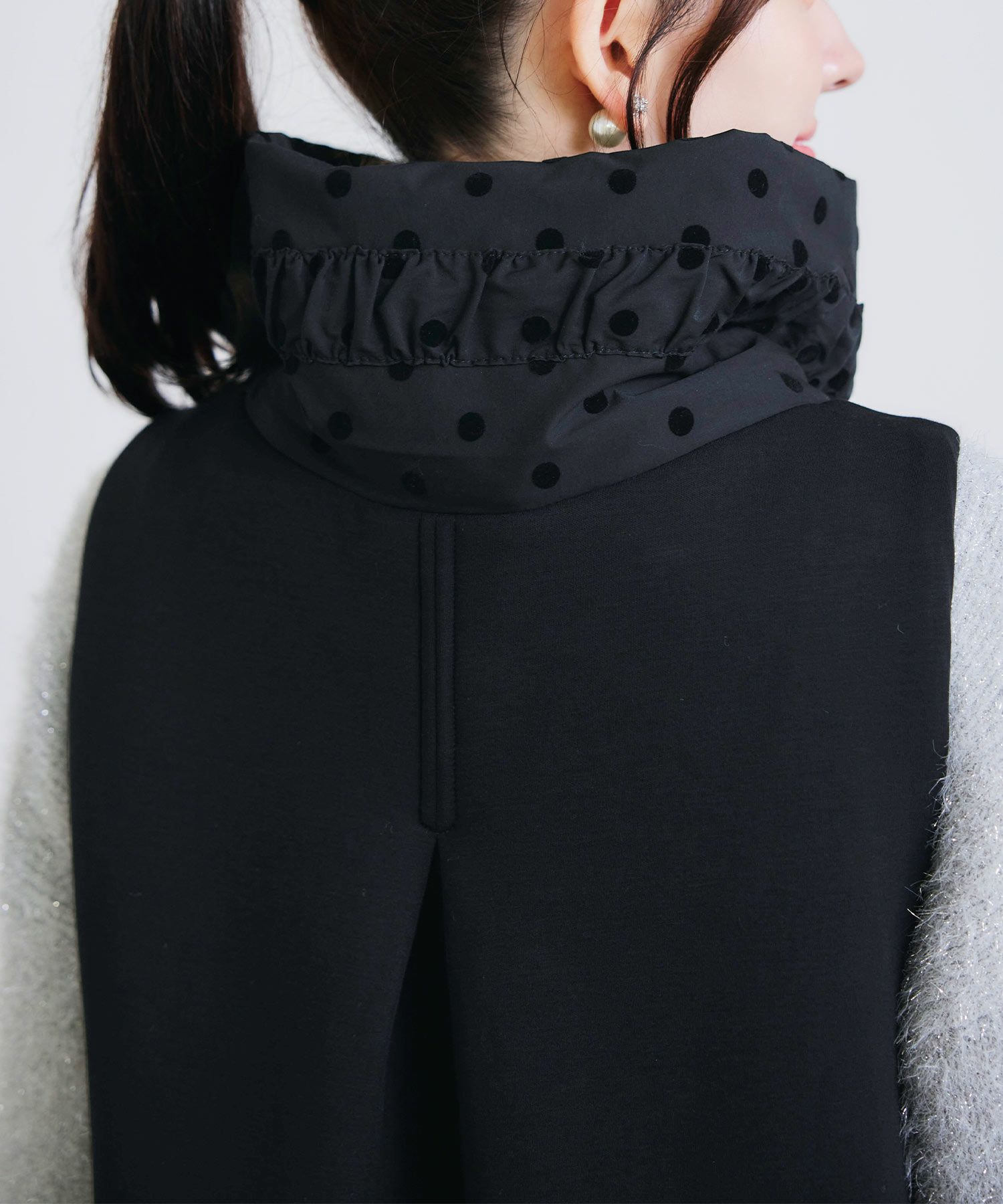 ダンボール切り替えフロッキードットロングダウンベスト | PICCIN