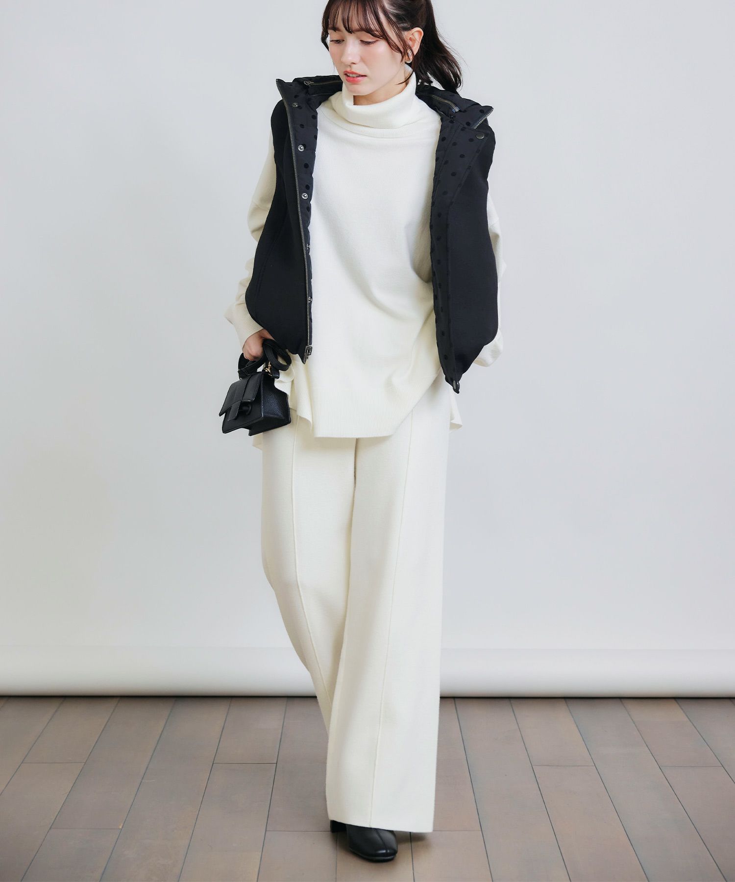 model：H155　着用サイズ：M　裏　フードあり
