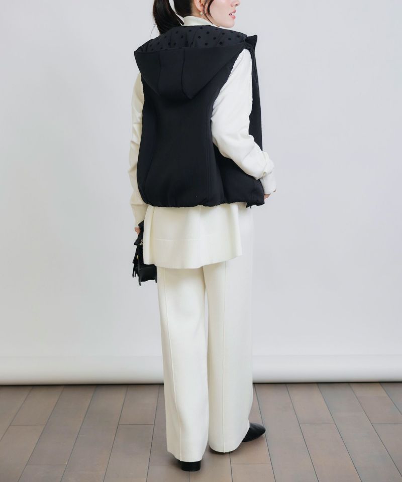 model：H155　着用サイズ：M　裏　フードあり