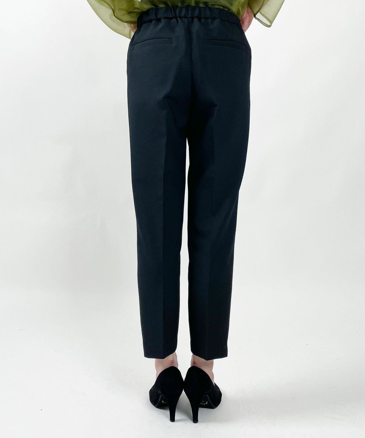 model：H164　着用サイズ：M　ブラック