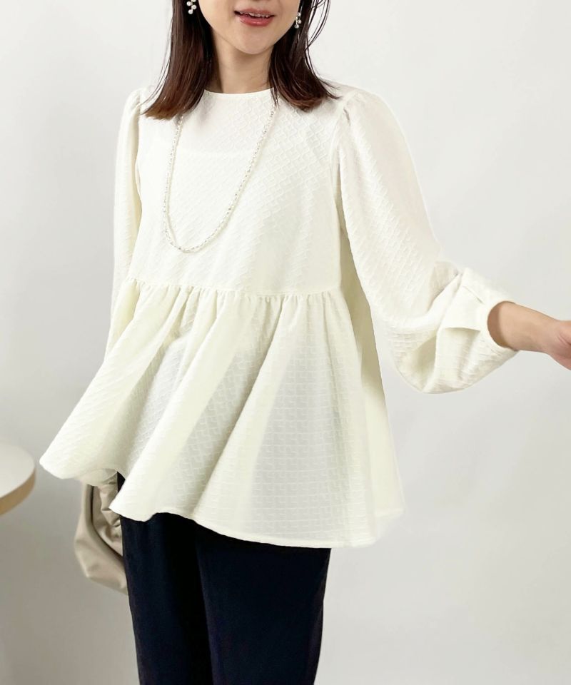 model：H164　着用サイズ：M　アイボリー