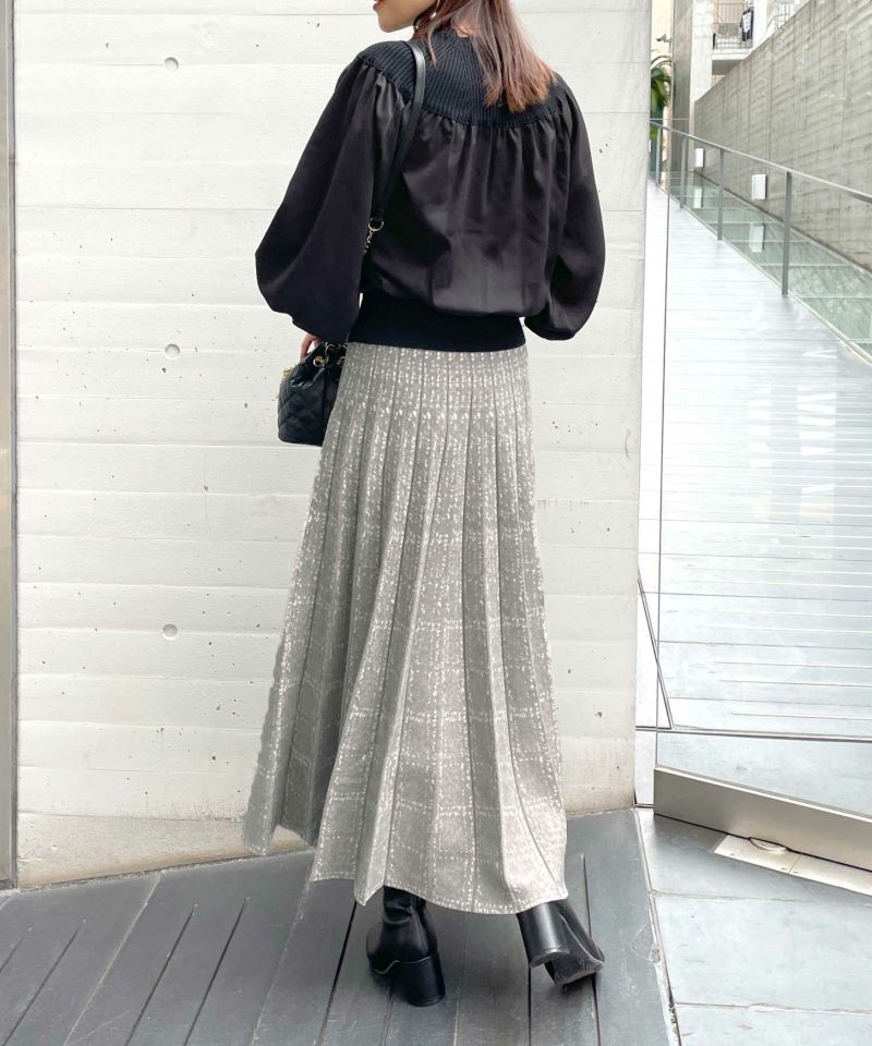 model：H164　着用サイズ：M　グレー