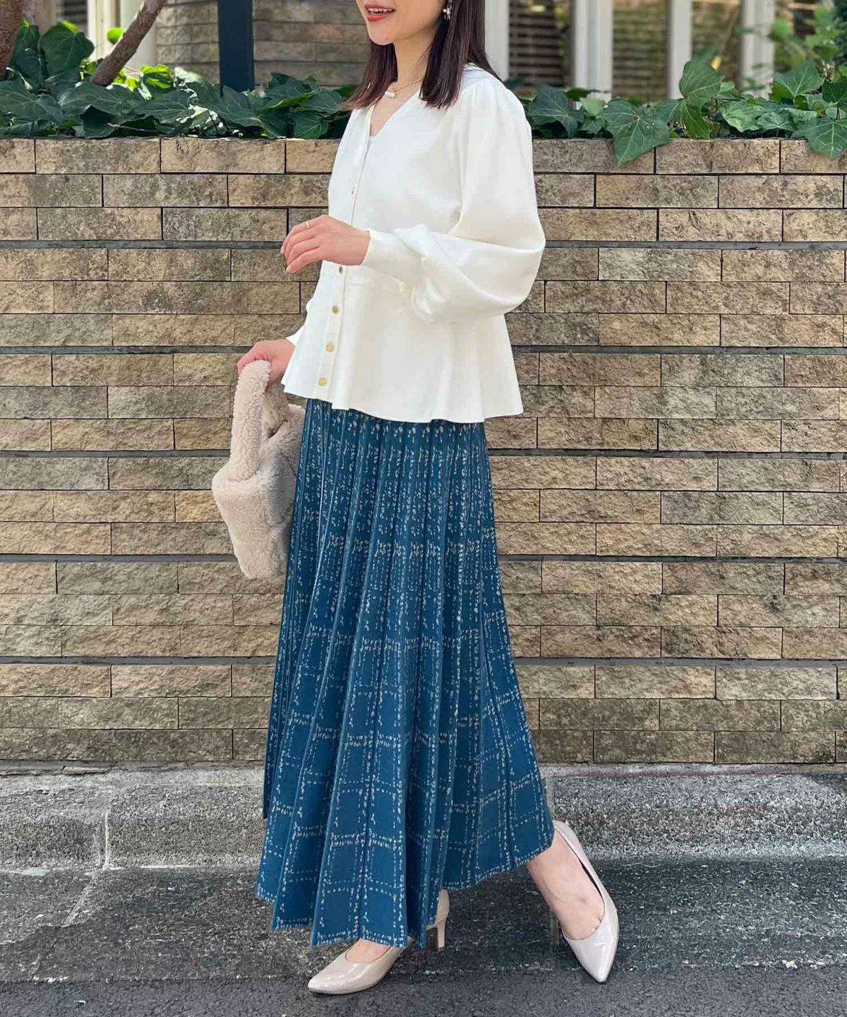 model：H164　着用サイズ：M　ブルー