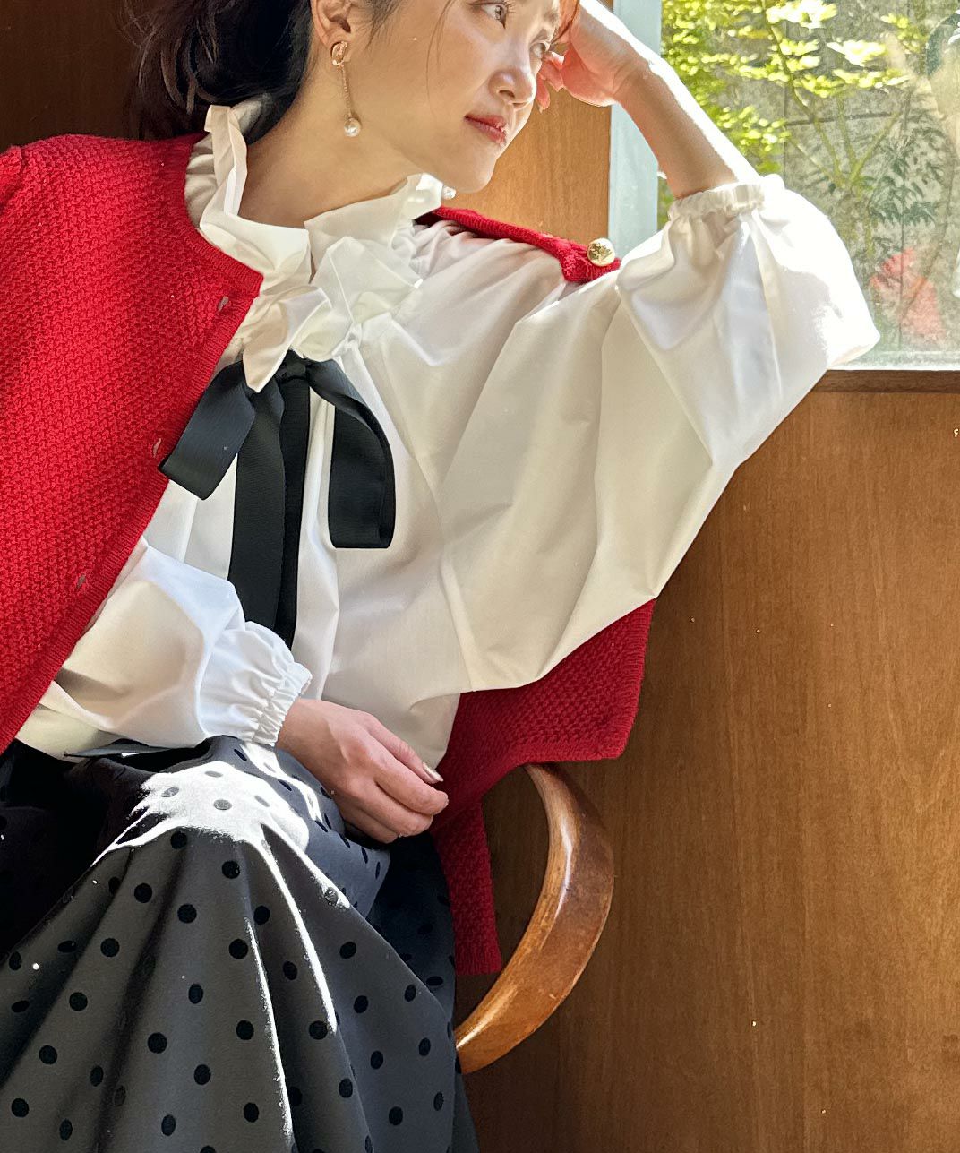 model：H164　着用サイズ：M　オフホワイト