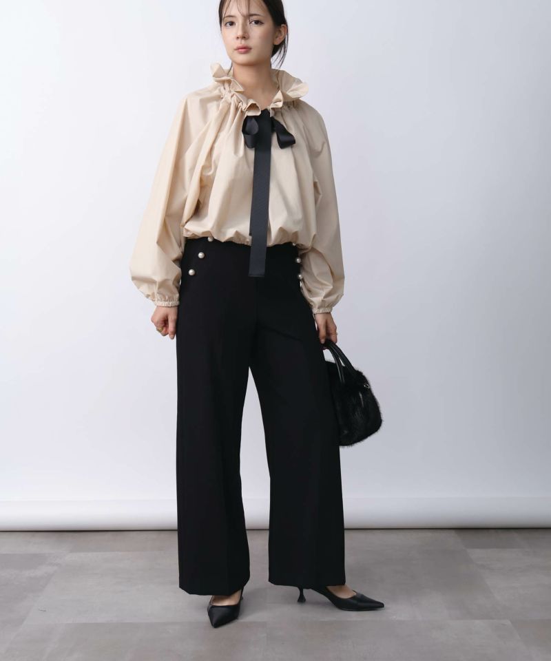 model：H160　着用サイズ：M　ベージュ