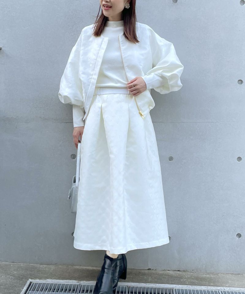 model：H164　着用サイズ：M　オフホワイト　セットアップで