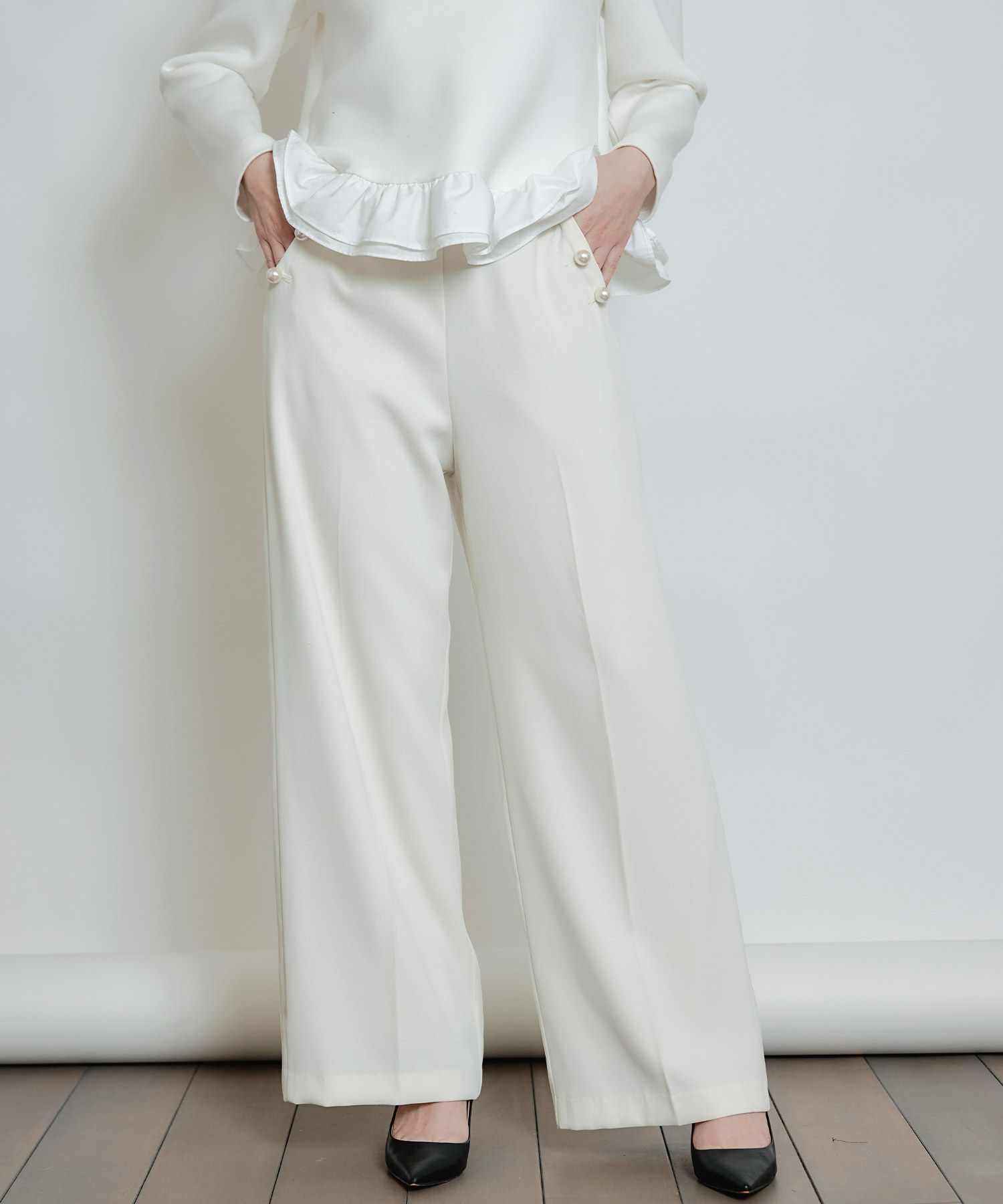 model：H164　着用サイズ：M　ベージュ