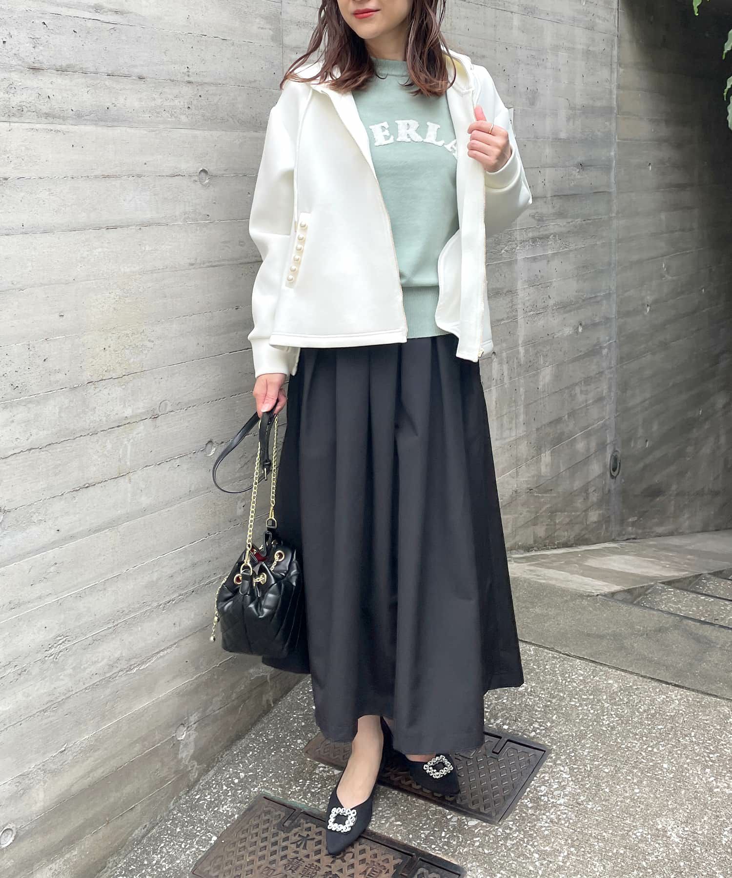 model：H164　着用サイズ：M　グリーン