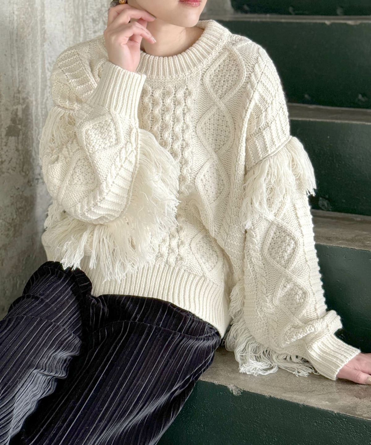 model：H164　着用サイズ：M　アイボリー