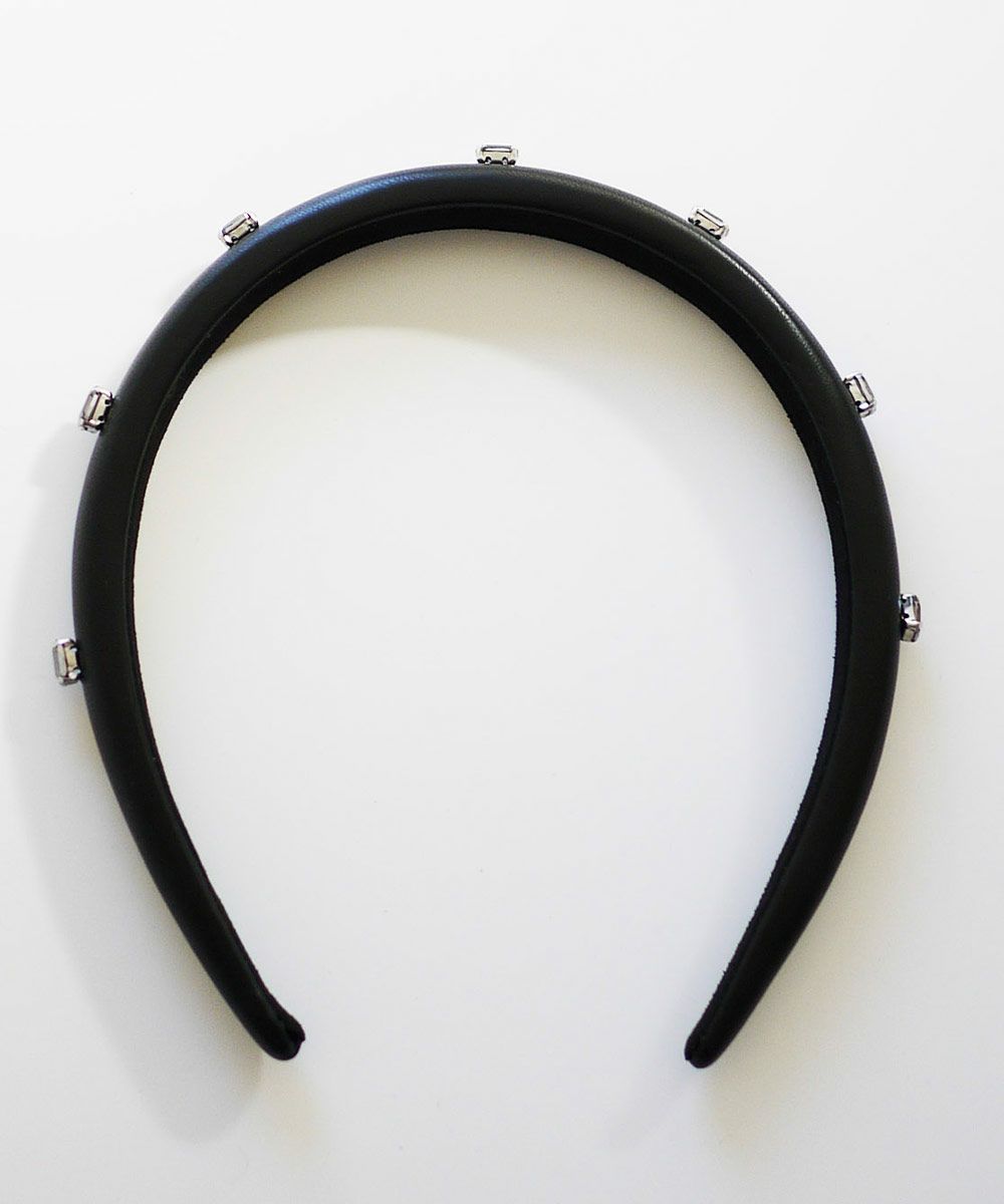 ブラック