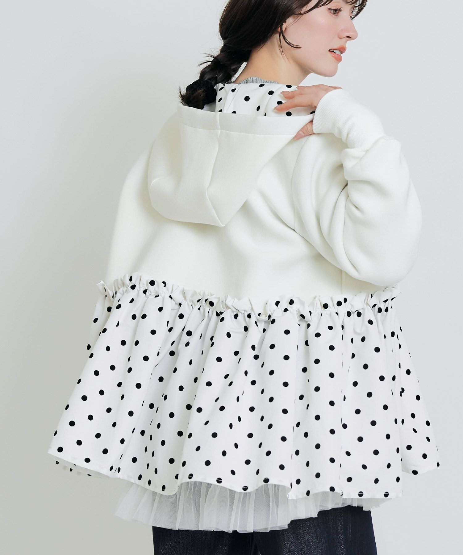 model：H155　着用サイズ：M　オフホワイト