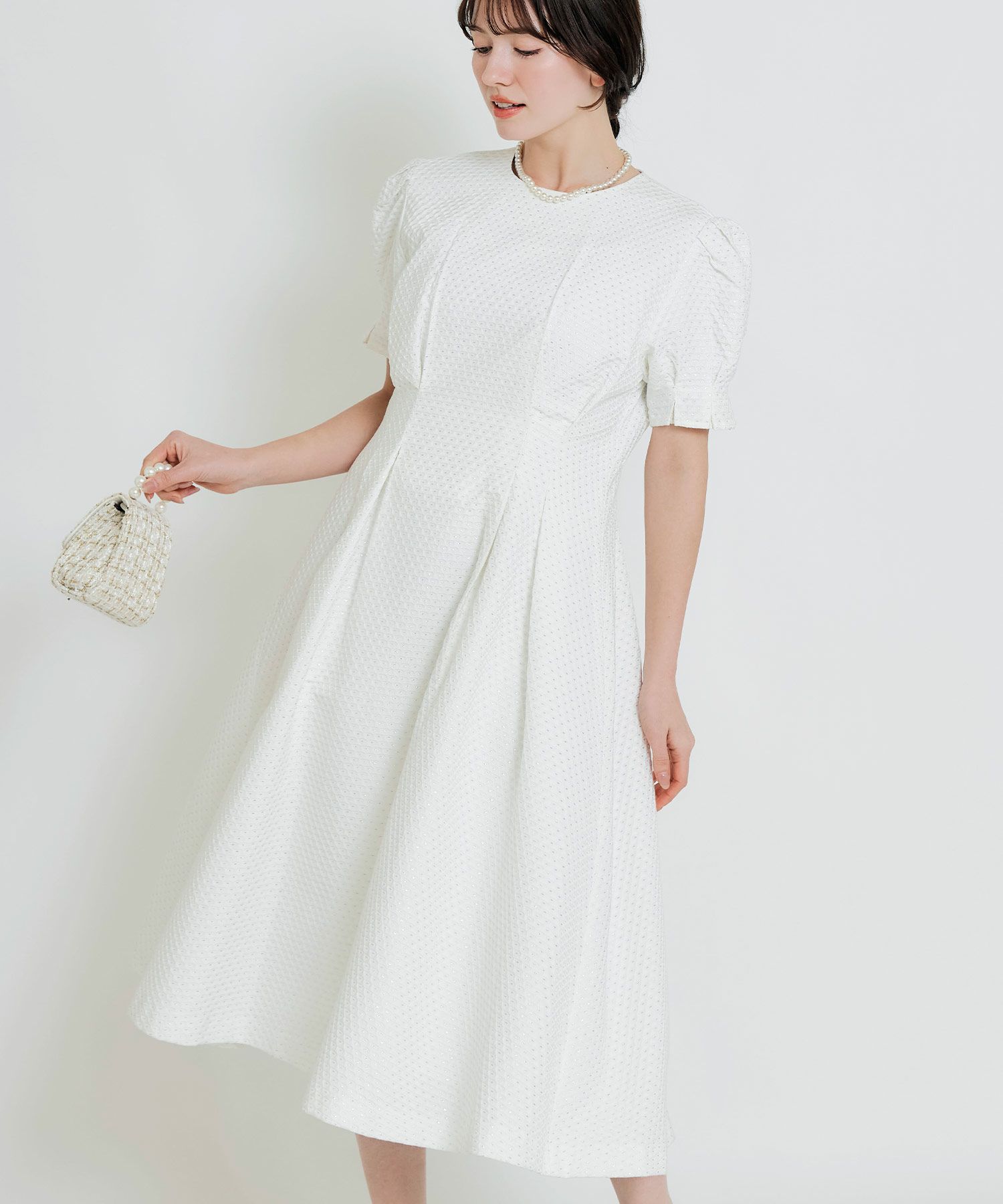model：H155　着用サイズ：M　オフホワイト